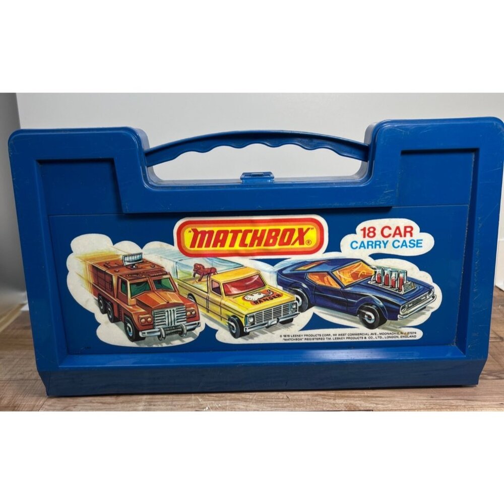 Vintage 1976 Matchbox 18 Car Carry Case Blue Plastic Storage Container With Comp